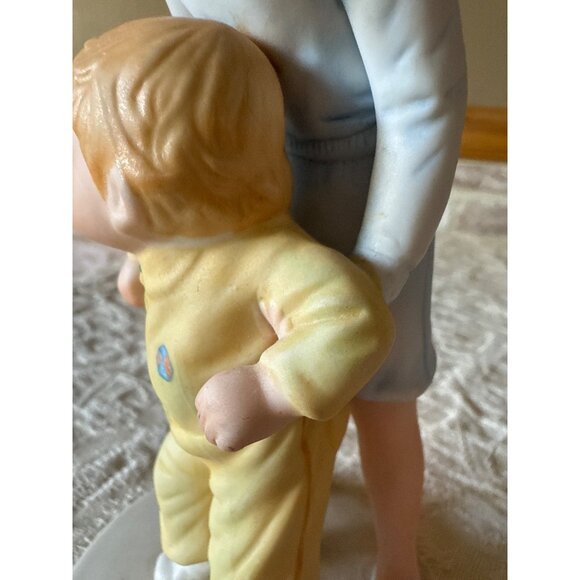 Helping Hands from A Childs World' by Frances Hook 1980 Roman Inc #2091 - Picture 10 of 16